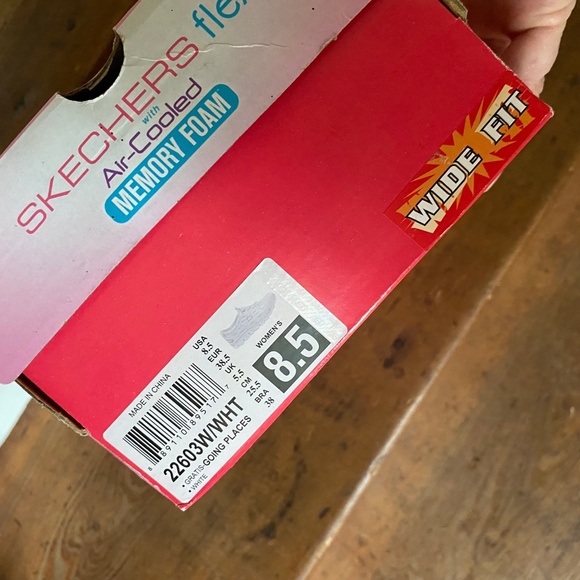 Sketchers Flex Size 8.5 Wide Fit - Picture 3 of 8